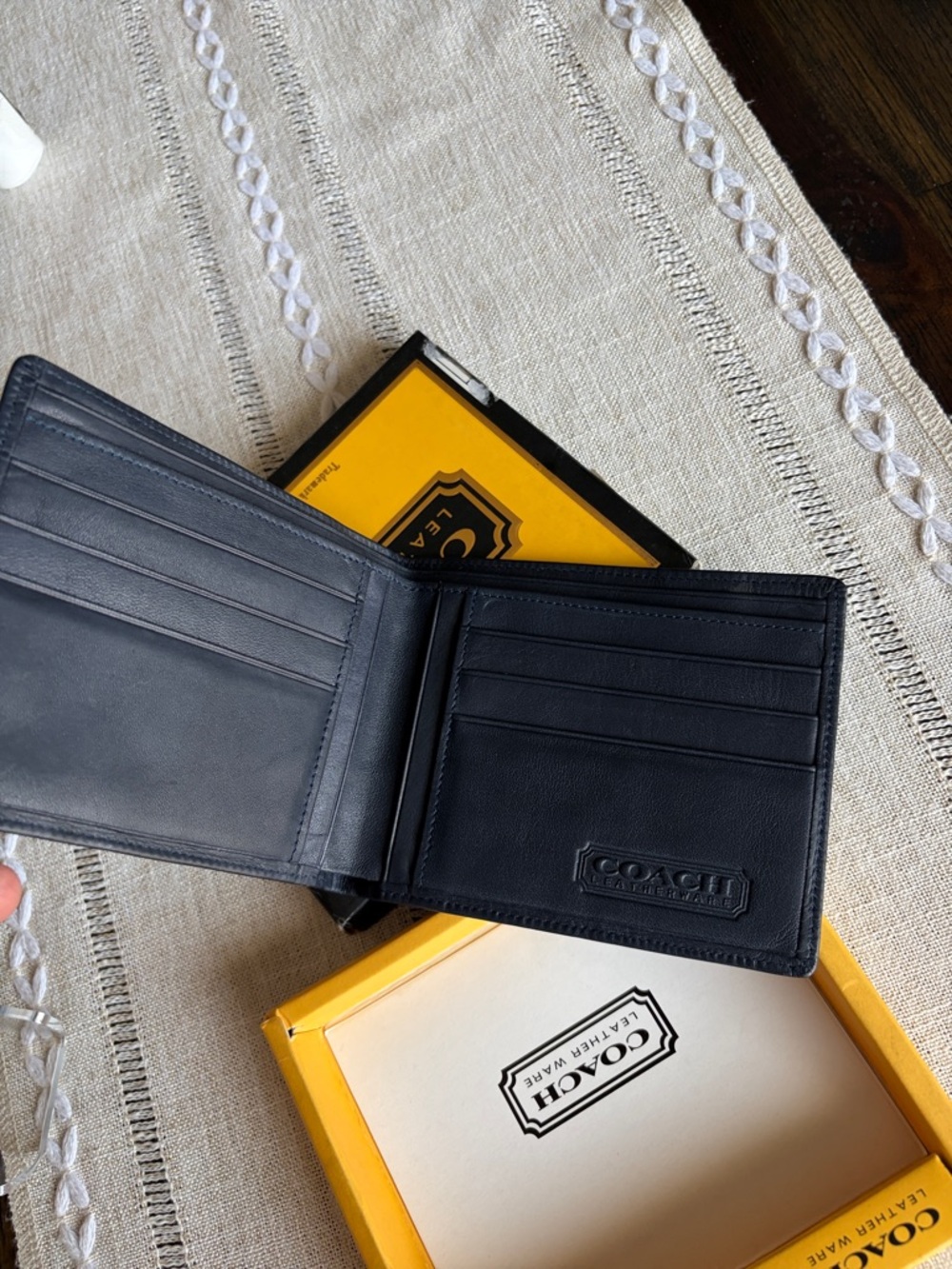 Vintage Coach Leather Ware Men's Bifold Card Holder Wallet late 80s early 90’s - Picture 6 of 12